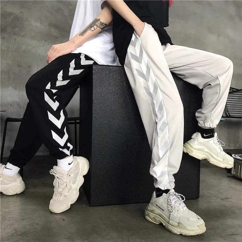 Houzhou Reflecterende Broek Dames Harajuku Hip Hop Harem Liefhebbers Pant Jogger Mujer Mode Streetwear Sweatpants Losse Broek Slim 201109