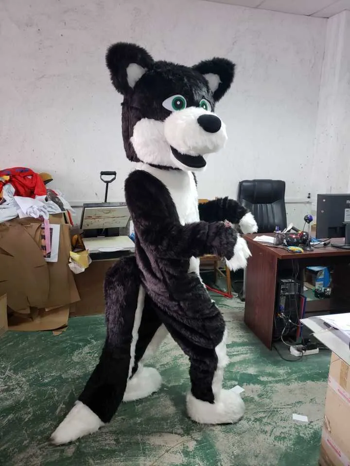 Costumi della mascotte Costume della mascotte del cane Husky nero Costume da adulto animali Vestito operato da festa di Natale