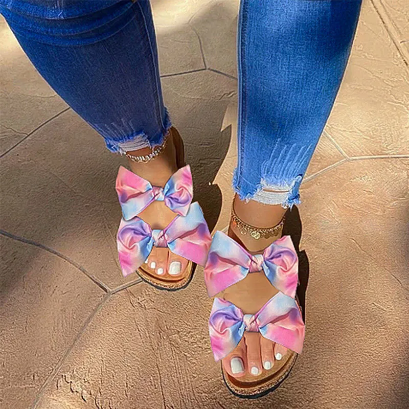 Bandana Slides Women Cow Bow Sliders Tie Dye Sandali le donne Graffiti Flast Scarpe estive Taglia 41 42 43 Drop Shipping all'ingrosso X1020