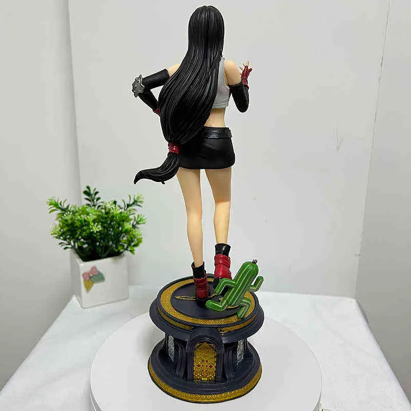 30 cm Final Fantasy VII TIFA Anime Figuur Tifa Lockhart PVC Actie Figuur Adult Collection Model Doll Toys AA220311