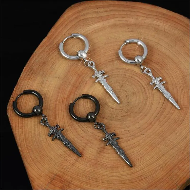 Étalons rétro noire cool épée croix de boucles d'oreilles piercings pour femmes personnalité des hommes non perçants faux bijoux punk1296o