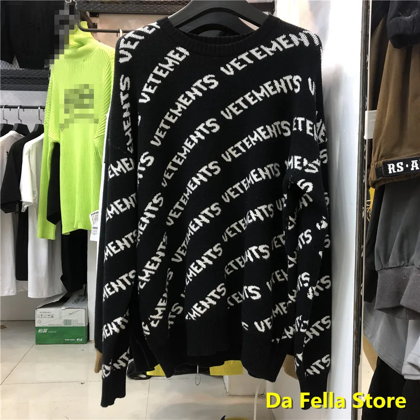 Vetements crewneck 2025