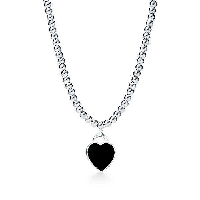 Collane di perle di design in argento sterling 925 gioielli da donna con collana di cuori di smalto di colore rosa blu rosso nero intero Y22031279a