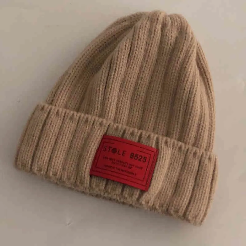 Chapeau d'hiver décontracté en laine solide, casquettes Hip-hop chaudes de printemps, chapeau tricoté Skullies, bonnets pour hommes et femmes