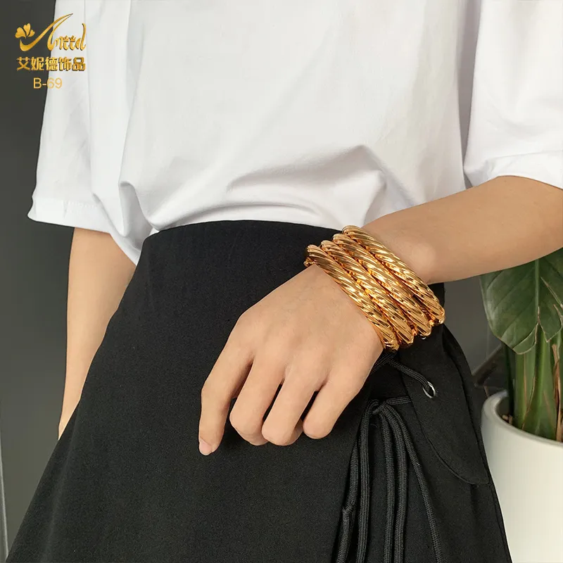 24K Goud Koper Indiase Bangle voor Dames Afrikaanse Sieraden Armbanden Luxe Braziliaanse Bangles Bruiloft Designer Gift 220222