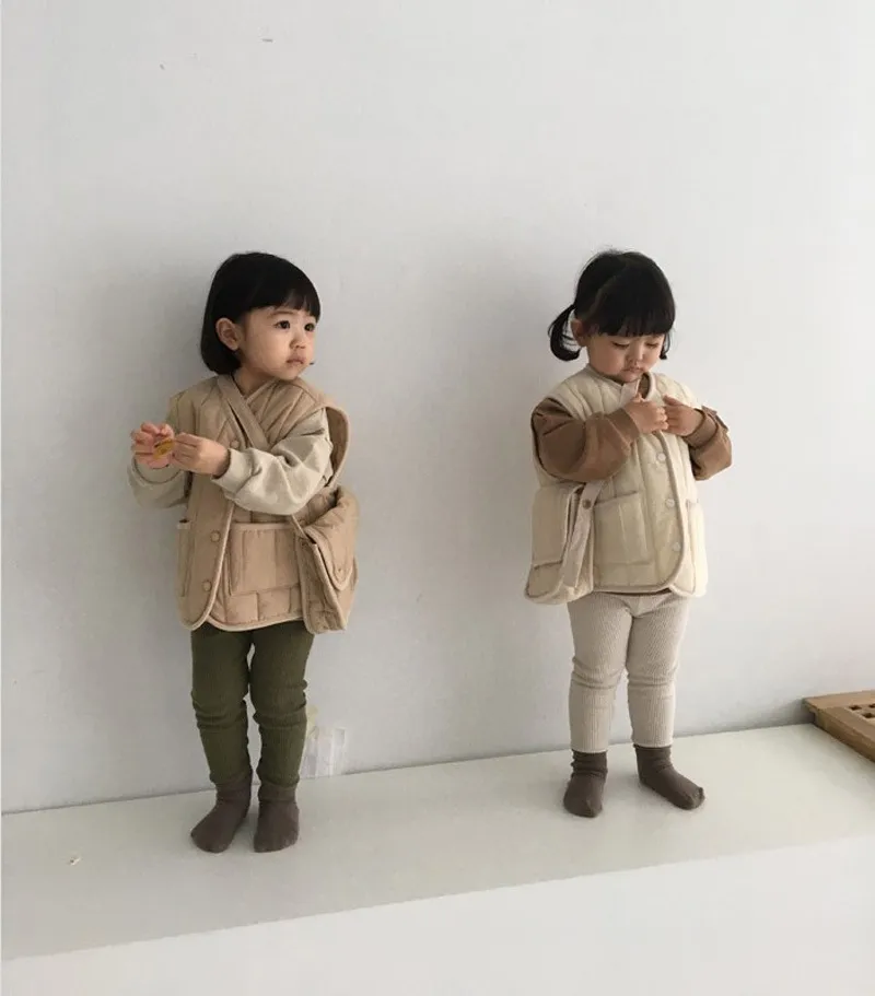 Gilet Veste sans manches pour enfants Automne Bébé Filles Vêtements d'hiver Rétro Enfants Coton Manteau Enfant Garçon Solide Gilet Infant Tops Outwear 221109