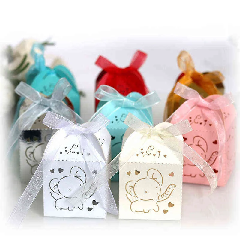 100 stks Olifant Laser Cut Wedding Gunsten Geschenkdoos Hollow Candy Boxe met Lint Baby Shower Engagement Bruiloft Decoratie H1231