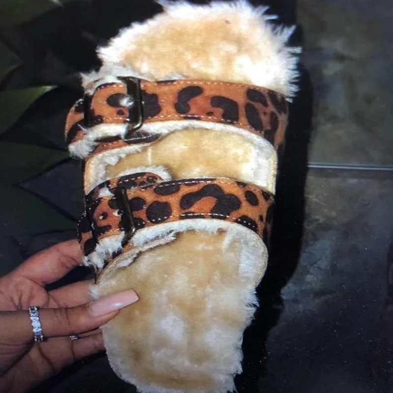 Pantofole da donna invernali Scarpe leopardate Caviglia con tacco piatto Piattaforma Suola in pelliccia Ciabatte da spiaggia Ciabatte da donna Sandali da festa Zapatos De Mujer Y200423