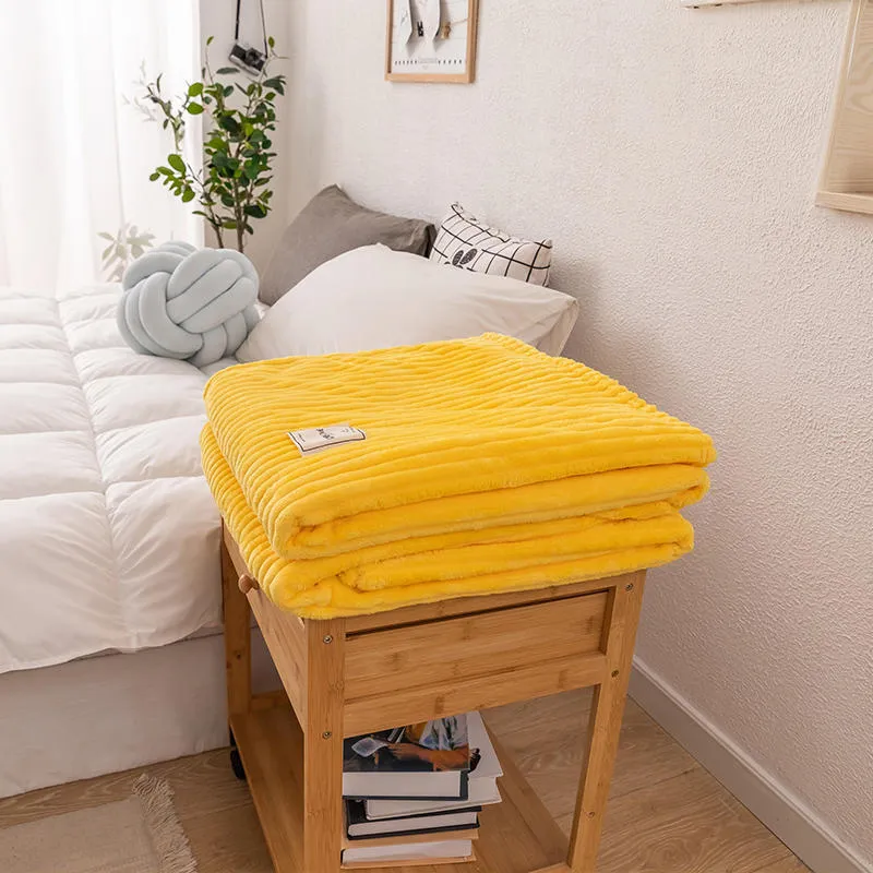 Bonenjoy Coperte estive gialle sul letto Coperta in pile di corallo divano Queen King Single Size couverture de lit Soft Plaids 201130