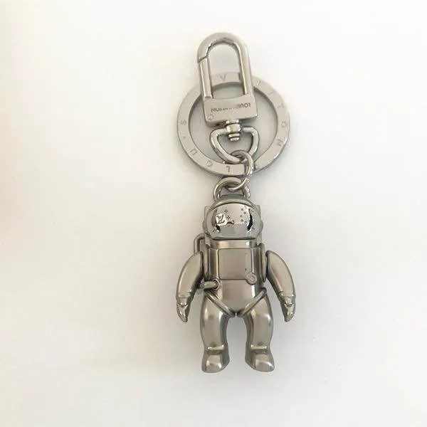 Nyutformad astronautnyckelring Tillbehör Design Key Ring Solid Metal Car Key Ring Present Box Packaging205D