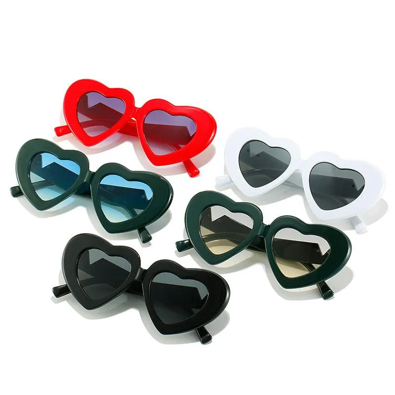 Солнцезащитные очки Love Heart Shaped Женская мода Ретро кошачий глаз Солнцезащитные очки Дизайнерские солнцезащитные очки для путешествий и вечеринок UV4003078