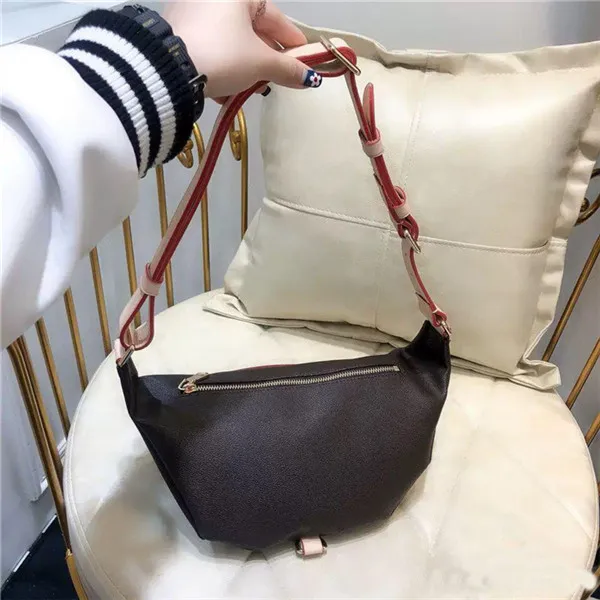 2022 VENDE a cintura totalmente nova Baga Pu Couro Bolsas de Flores Marrom Bolsas Mulheres Bolsa Bolsa Bolsa Lady Belt Belt Bag Men244l