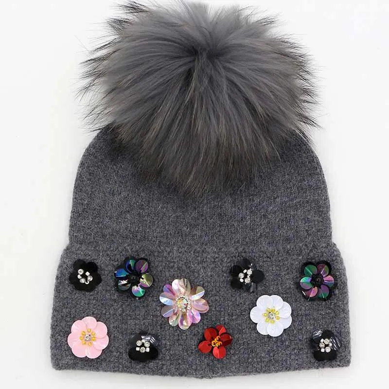 Ny design vinter kvinnors ullhatt med stor riktig päls pom pom stickad mössa hattar mjuka blommönster mönster mössor för kvinnor dam282s