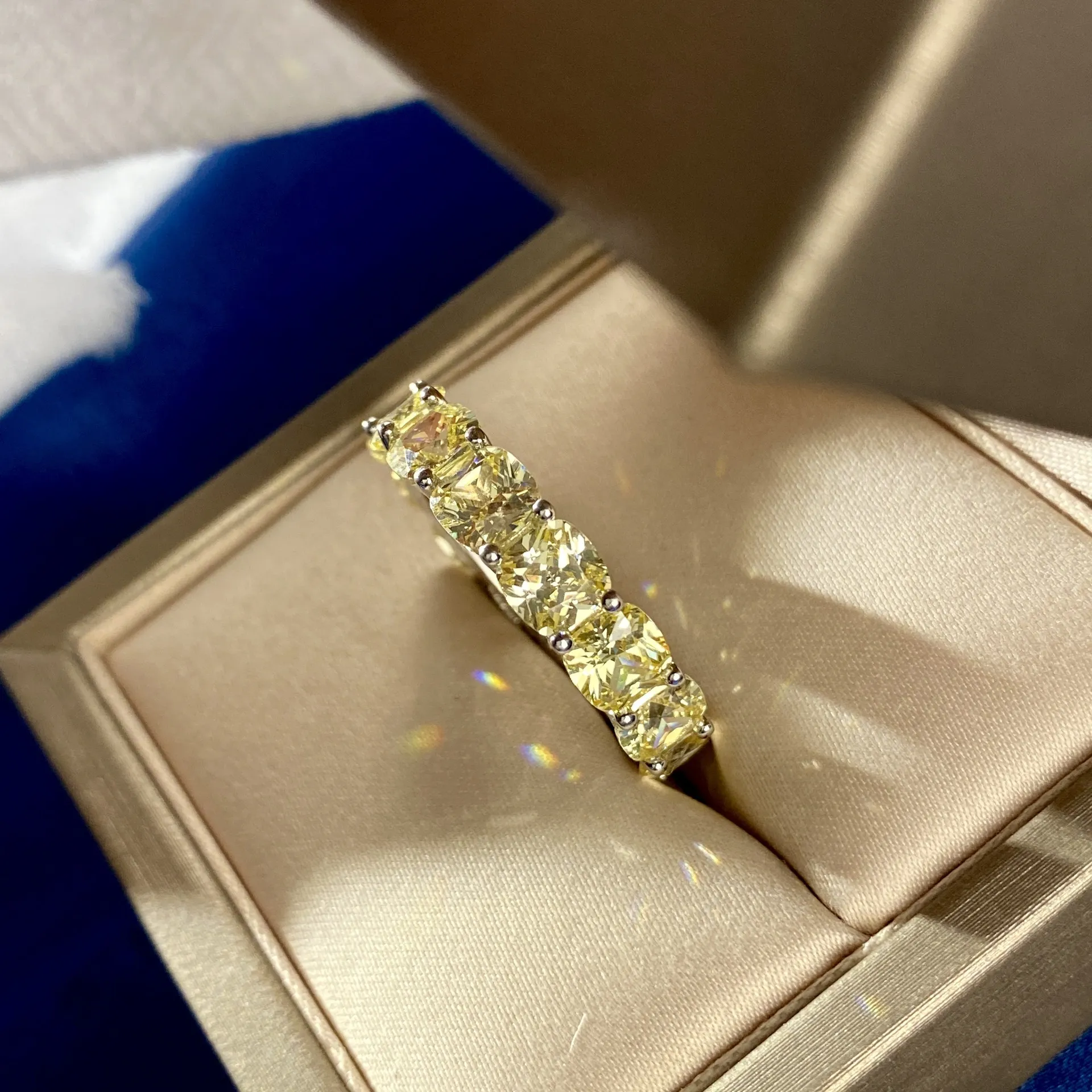 Wong Rain 925 srebrny żółty żółty stworzony moissanite diamenty szlachetne obrączka zaręczynowa Pierścień zaręczyn