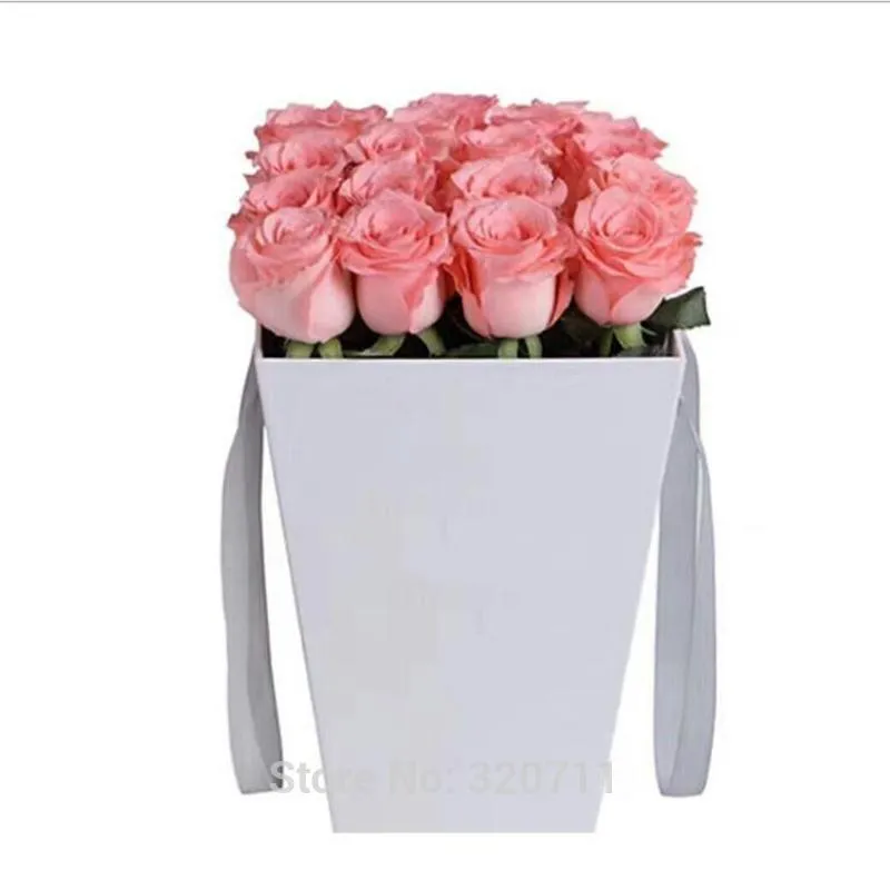60st Pure Color Flower Paper Boxes With Handhold Hug Bucket Florist Gift Packaging Box Party Present Packing Cardboard 15 27 9 CM295J
