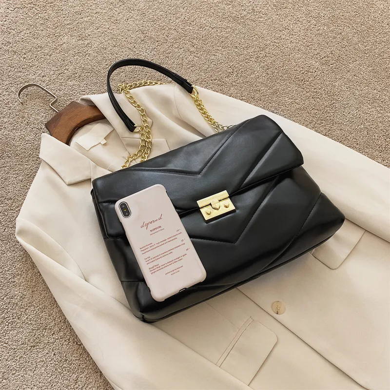 女性のための大容量チェーンクロスボディバッグ2021ファッションソリッドカラー女性のハンドバッグブランドビッグショルダーメッセンジャーバッグ財布Q1206
