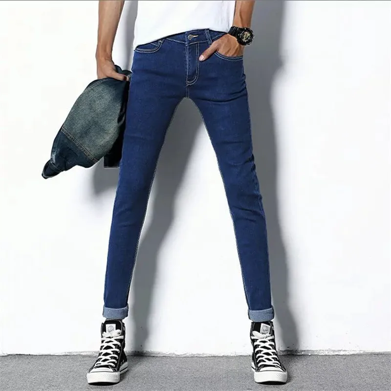 Nuovi jeans skinny da uomo uomo coreano sottile sottile puro nero blu denim pantaloni lunghi adolescenti ragazzi pantaloni a matita elasticizzata 201111