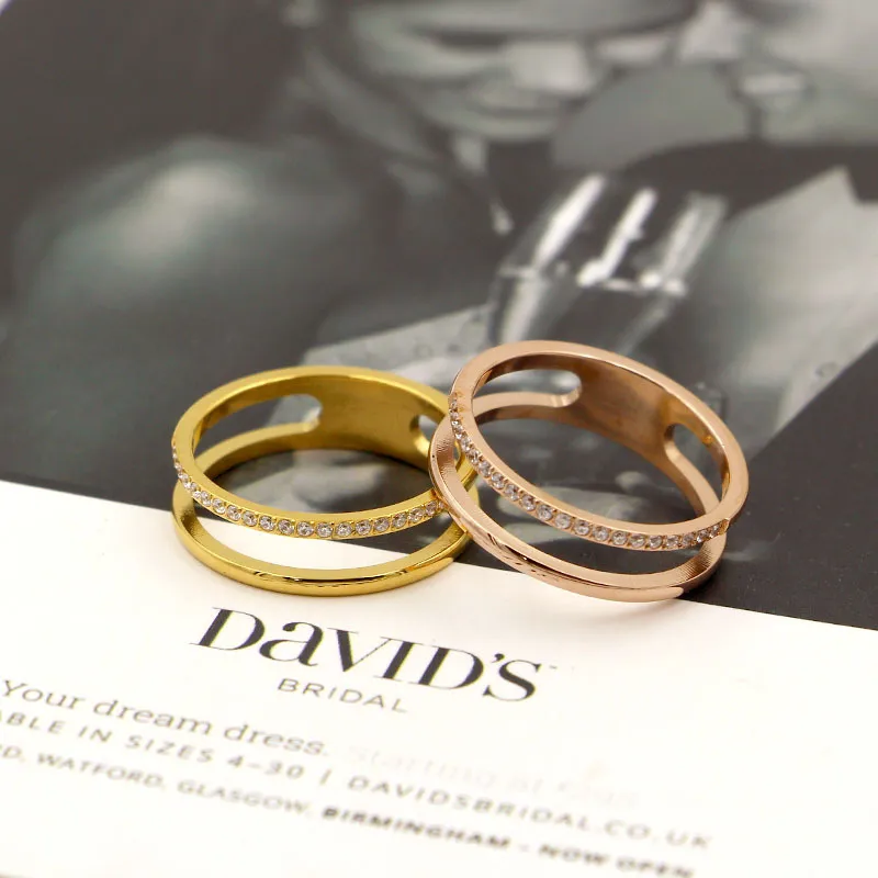 Oco dupla camada diamante casal anéis coreano moda titânio aço rosa ouro banhado a ouro índice dedo ring3752900