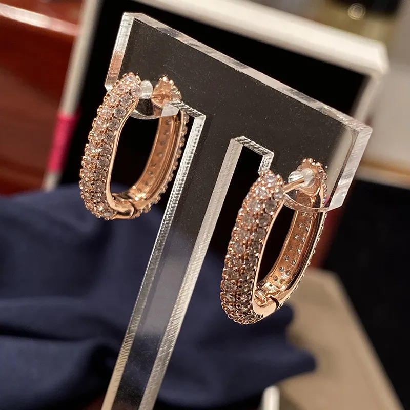 Алмазная циркония циркулярные маленькие серьги для обруча модные роскошные дизайнерские клипа на серебряных ювелирных изделиях для девочек Женщины подарочная коробка серебряная POS3052
