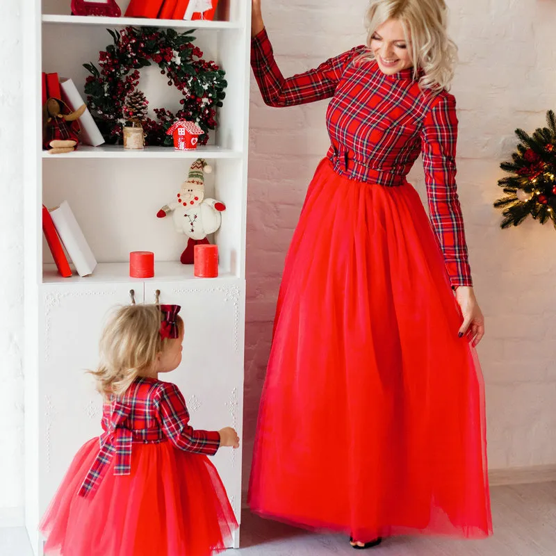 2020 New Year Family Matching Clothes Christmas Mother Daughter Dresses Mommy And Me Plaid Mom Dress Kids Child Outfit Y12153688563