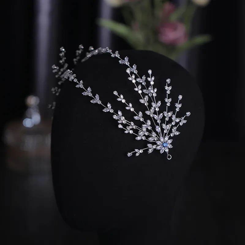 Accesorios para el cabello de la boda Color plata Diademas de lujo Zircon Tiaras Coronas Nupcial Reina Princesa Diademas Hairband Joyería de las mujeres 220214