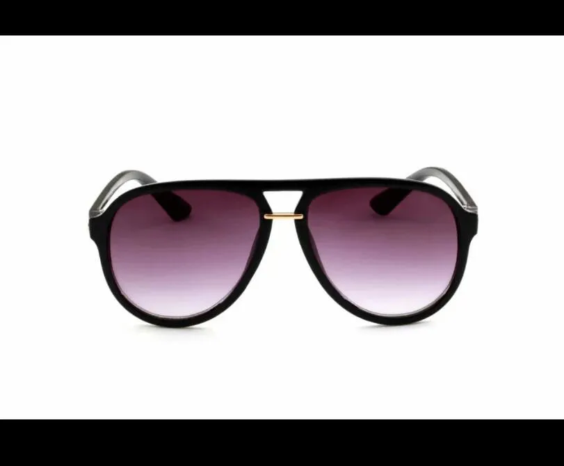 2021 Nya designer solglasögon varumärkesglasögon utomhus parasol pc ram mode klassiska damer lyx 0015 solglasögon skugga spegel kvinnor