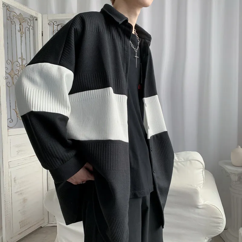 E-Baihui 2021 European American Outwears Dark Long-Sleeved Herrkläder Svartvitt Kontrastfärg Stickad kappa Casual Loose Jackor S08