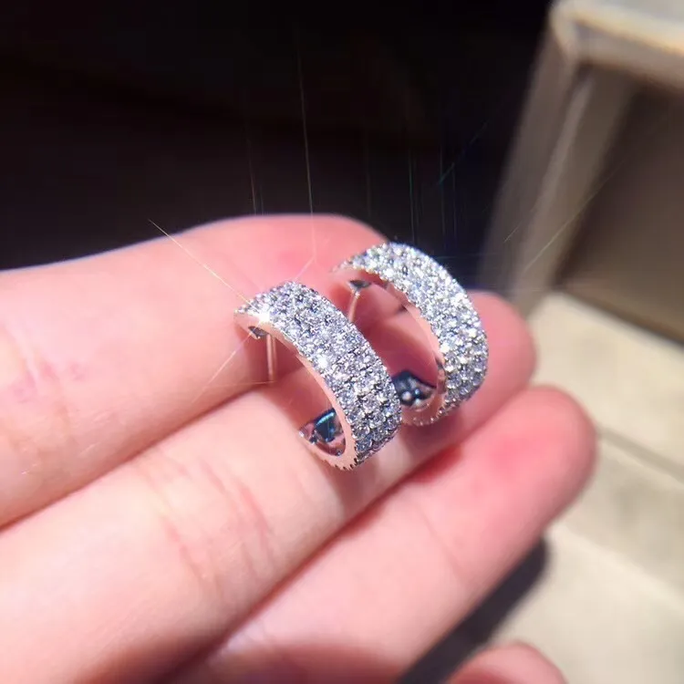 18K Soild White Gold Real Diamond Earrings Round Romantic Wedding Jewelry for Women Luxury Daimond Brincos Goldörhängen smycken 220211