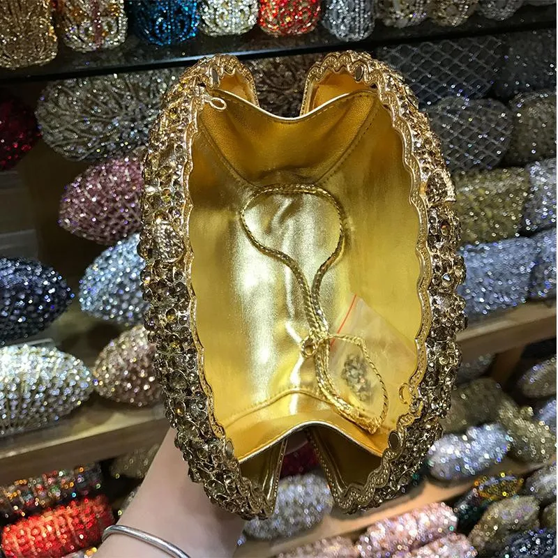 Nueva llegada Gold Metal Green Rinestone Purse Crystal Party Bag Designer Women Gold Bolsas de embrague Cena Banquete Banquete294t