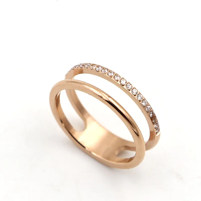 Hollow dubbele laag diamant paar ringen Koreaanse mode titanium stalen rosé goud vergulde wijsvinger ring9589550