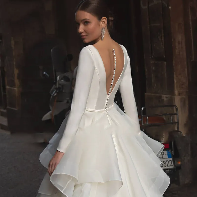 Romantic V-Neck Long Sleeve Beach Wedding Dress A-Line Ruffles Organza Court Train Princess White Bride Gowns Sheer Open Back Plus Size Boho Bridal Dresses