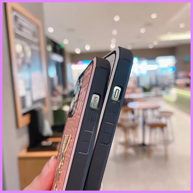 New Street Fashion Custodia telefono Lettere in pelle laccata custodie iPhone Designer Iphone 7 8 Plus X Xs Xr 11 12 13 Pro Max Nice D222184F