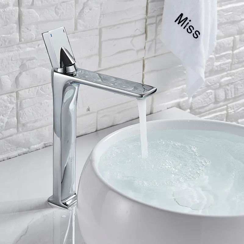 Noir chaud bassin froid robinet de robinet de robinet de salle de bain en laiton de salle de bain de la salle de bain à poignée blanche lavabo robinet robinet