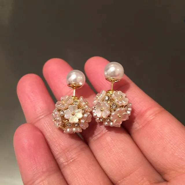 Orecchini a bottone eleganti con perle di diamanti, graziosi fiori di conchiglia di design di lusso unici e alla moda donne e ragazze a doppia faccia292d