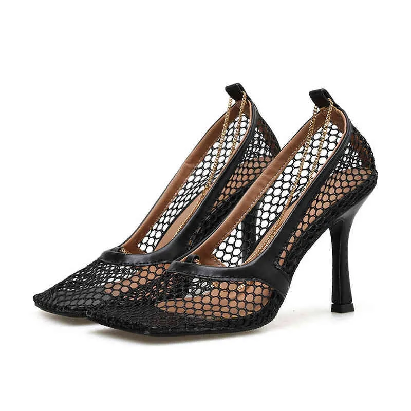 Chaussures habillées Net Red avec la même tendance Modèles de défilés européens et américains pour femmes Generous Head Mesh à talons hauts 979-1 220303