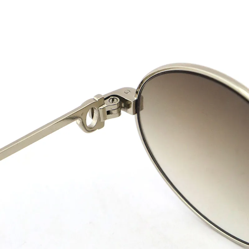 В целом больше 1186111 Металлические солнцезащитные очки изящные как мужчины, так и женщины Адумбральные очки UV40 размер 55-22-140 мм серебряный 18K Gold248i