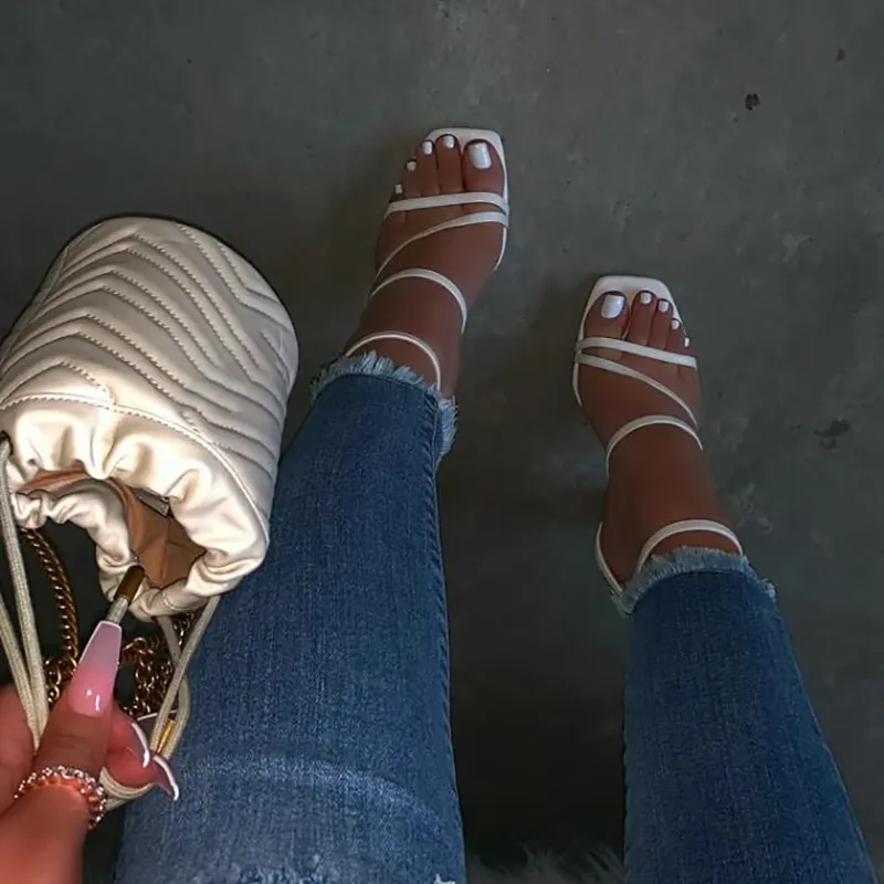 Roze nieuwe zomer sandalen comfortabele en veelzijdige open-teen hoge hakken sandaal casual outdoor effen kleur plus size schoenen sandalen