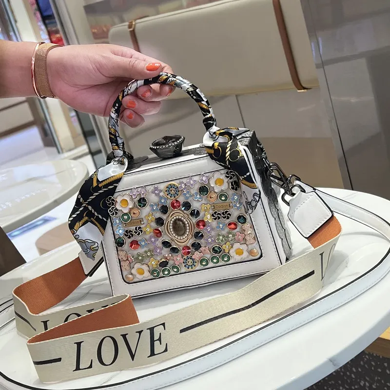 Liten Box Bag Women's 2022 New Fashion Handbag Feminine Joker Heavy Diamond Small Box Bag279p