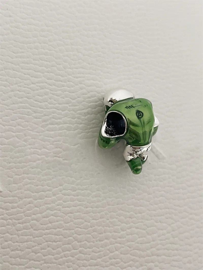 Fit Pandora Charm Bransoletka Europejski Silver Charms Koraliki Pacykły Niewiarygodny Green Man Dangle Diy Wąż Łańcuch Dla Kobiet Bangle Moda Prezent Hurtownie 790220C01