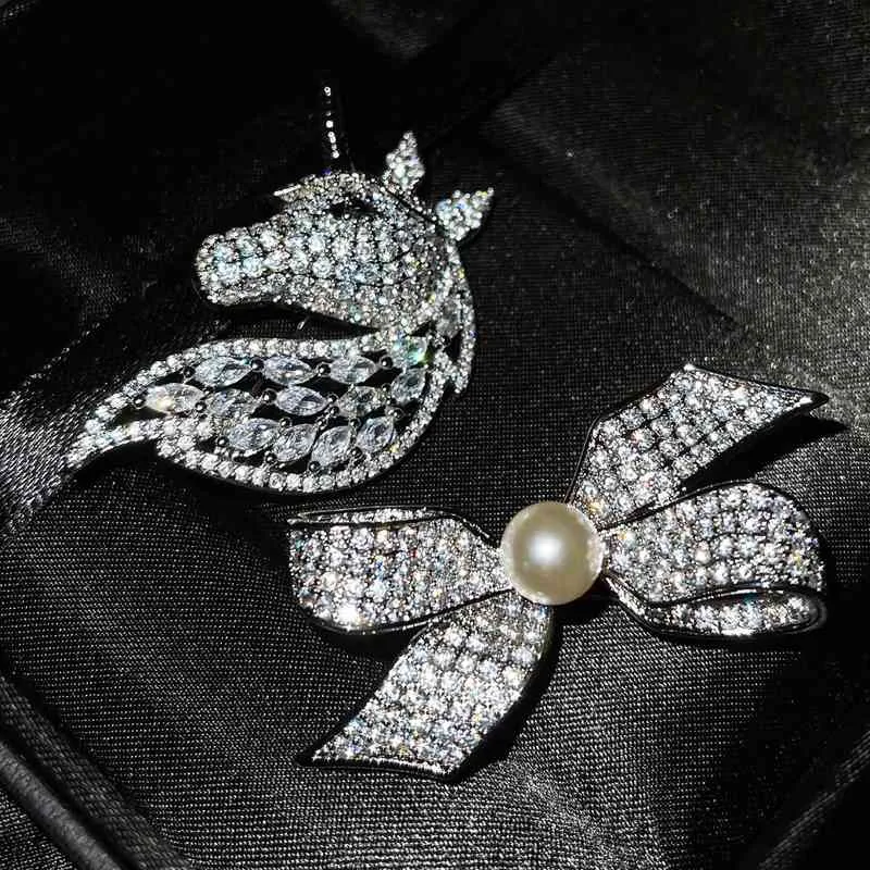 Bow Ins Style High-Carbon Diamond Pin Spilla con unicorno di perle personalizzate Gioielli in argento S925