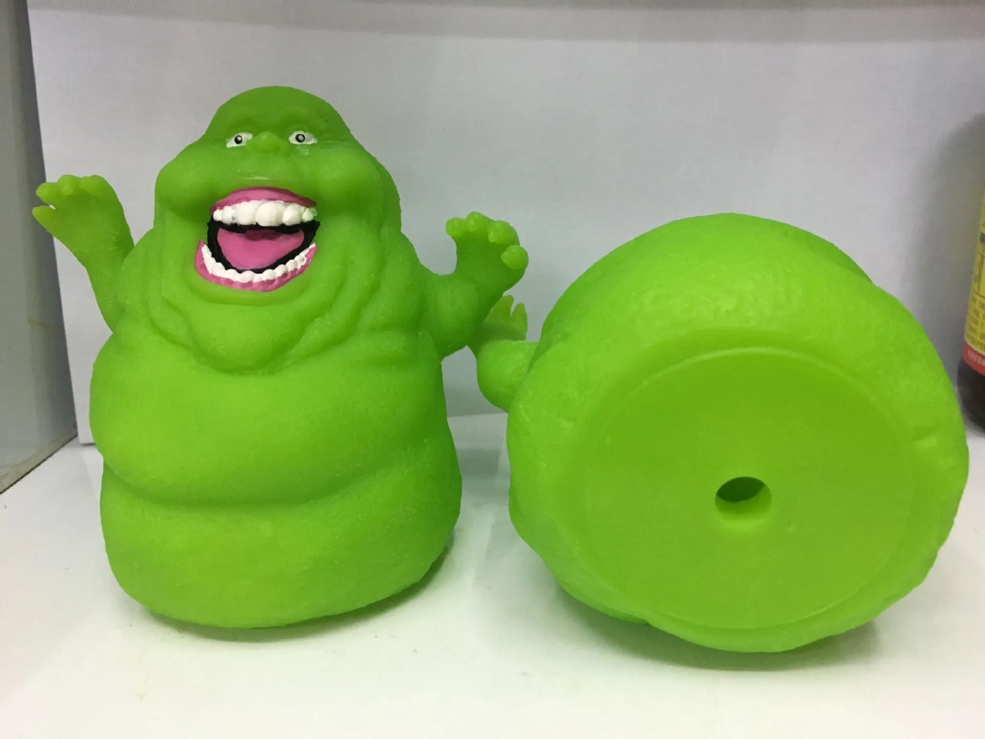 2 adet / takım Karikatür Anime Ghostbusters Yeşil Hayalet Slimer Action Figure Doll PVC Aksiyon Figürleri Modeli BB Vurmak Oyuncaklar Çocuklar Için Noel T20288S