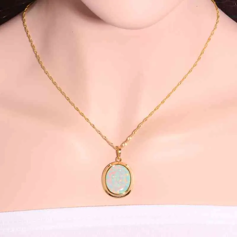 Cinily Green Blue Fire Opal Stein Halsketten Anhänger Gelbe Gold Farbe Oval Harm Charm Luxus großer Vintage Schmuck Frau238e