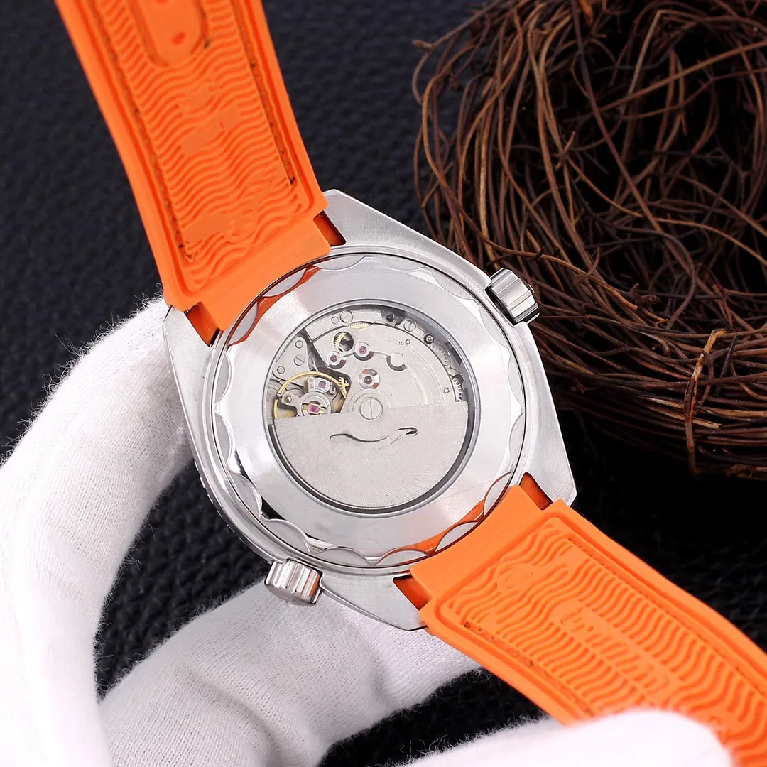 3-pins herenhorloge in boetiekstijl, automatisch mechanisch uurwerk, geïmporteerde diamantfilm, waterkristalspiegel, diameter 40m210i