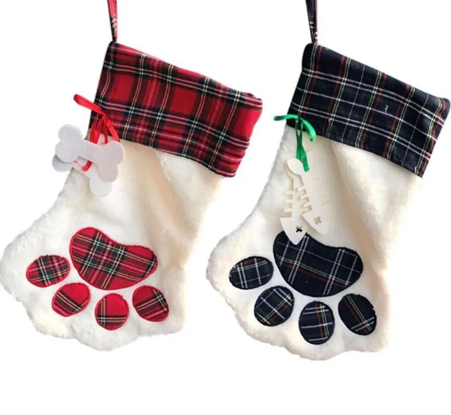 Christmas Stocking Monogrammed Pet Dog Cat Paw Gift Bag Plaid Xmas Stockings Christmas Tree Ornaments Party Decor 2 Styles stock584240387