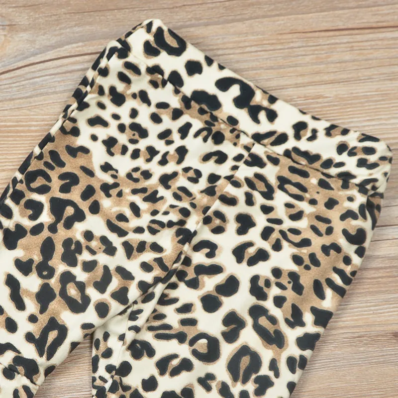 Summer New Toddler Kids Girl Off shoulder White Lace Tops Shirt Leopard Flare Pant Bellbottom Fashion Clothing Set Y200831267618661