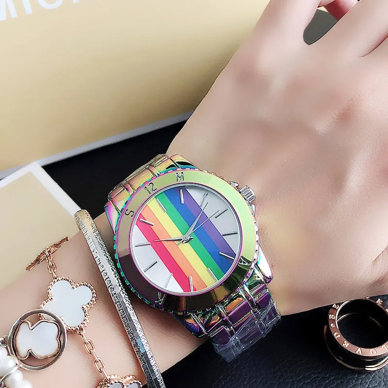 Marque Quartz montres-bracelets pour hommes femmes fille arc-en-ciel coloré style matel acier bande montre M93322E