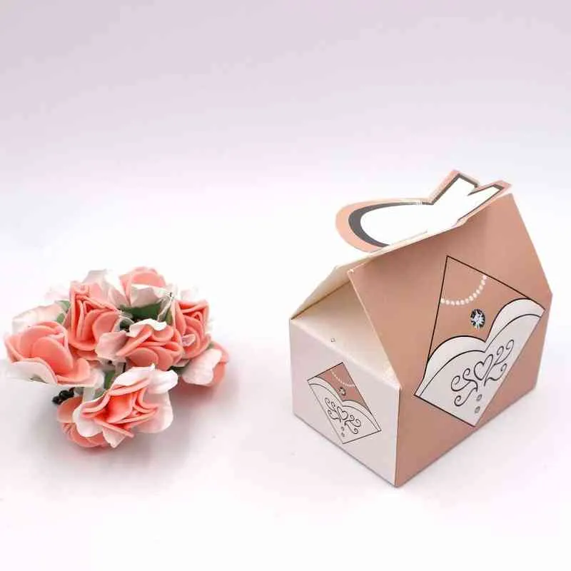 100pcs Paper Candy Box Bride Groom Dresses Packing Sweet Bag Wedding Favors Gift Boxes For Guest Party Decoration (3)