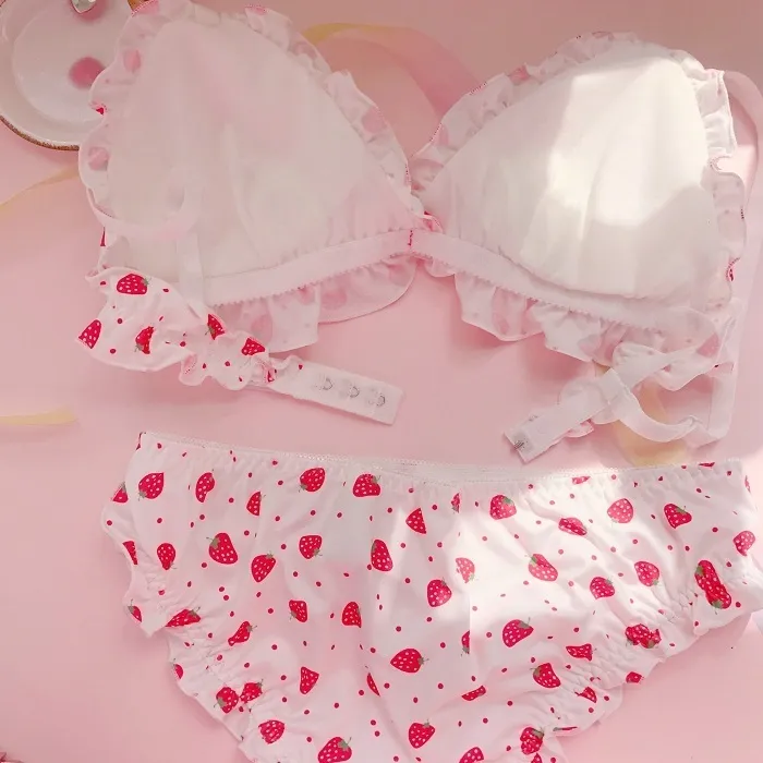 Çilek Baskı Japon Süt İpek Sütyen Külot Set Tel Yumuşak İç çamaşırı Intimates Set Kawaii Lolita Bra ve Panty Set Y2008960732