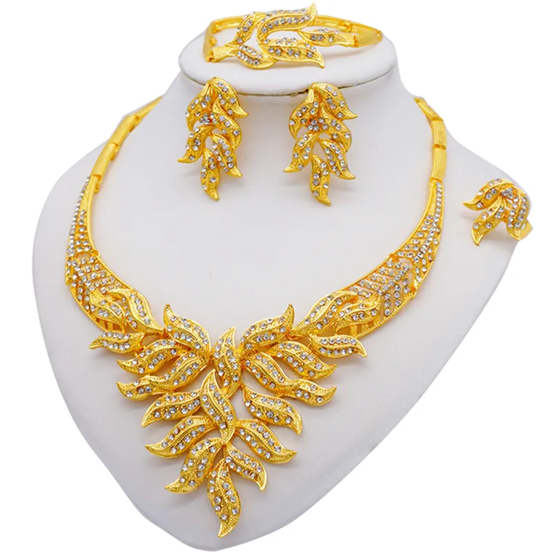 Afrikansk 24k guldfärgsmycken för kvinnor Dubai Bridal Wedding Presents Choker Halsband Armbandörhängen Ring Smycken Set 22022664029