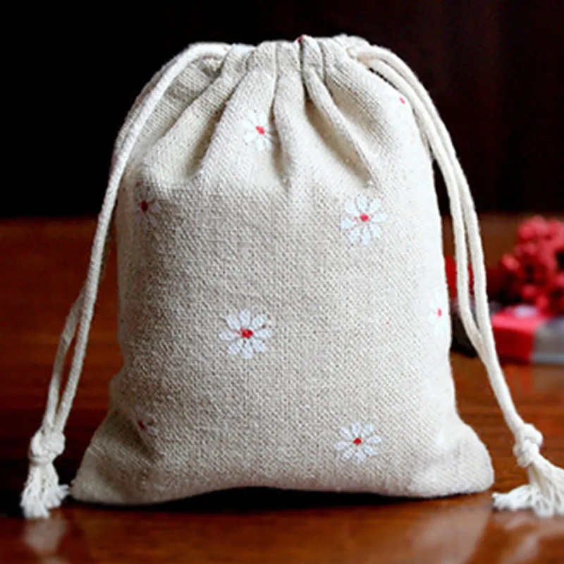 White Daisy Linen Presentväskor 9x12cm 10x15cm 13x17cm Pack med 50 Party Candy Favor Bag Holders Makeup Jewelry Drawstring Pouch261e